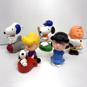 2015 McDonald’s Toys Peanut Gang Charlie Brown, Snoopys, Lucy, Schroeder Piano
